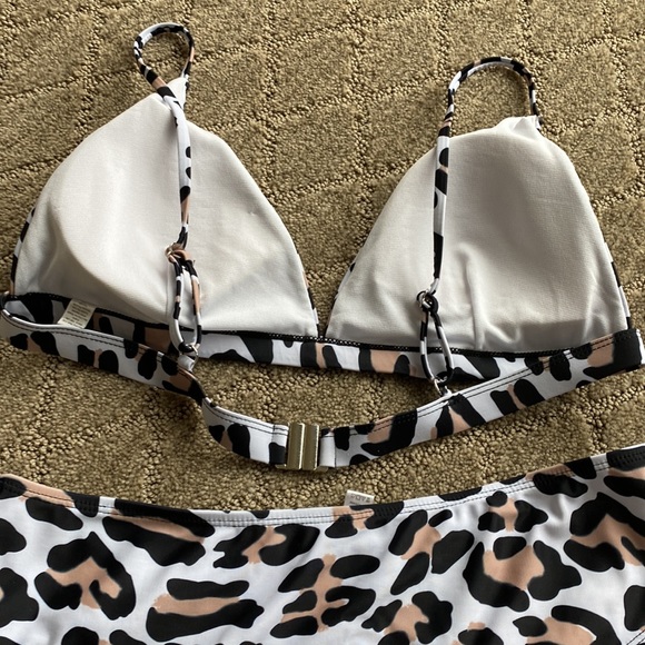 Leopard print bikini - Picture 5 of 5